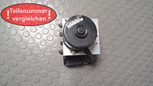 Foto: HAUPTBREMSAGGREGAT ABS eines VW Golf 1.4
