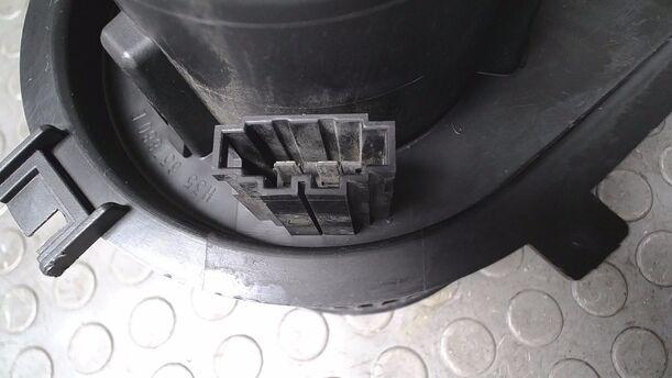 Foto: HEIZUNGSGEBLÄSE eines VW Golf 1.4