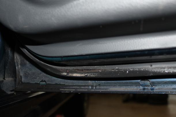 Foto: TÜR HINTEN RECHTS ( STUFENHECK ) eines Suzuki SX4 1.6 VVT