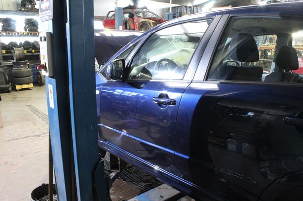 Foto: TÜR VORN LINKS ( STUFENHECK ) eines Suzuki SX4 1.6 VVT