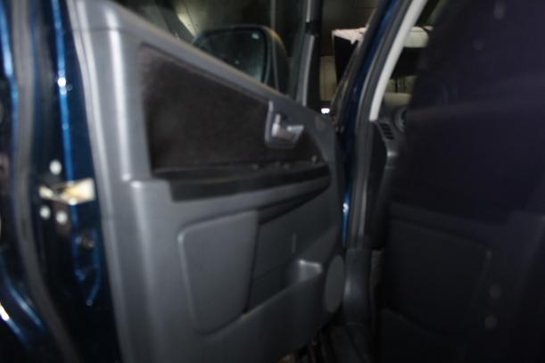 Foto: TÜR VORN LINKS ( STUFENHECK ) eines Suzuki SX4 1.6 VVT