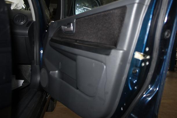 Foto: TÜR VORN RECHTS ( STUFENHECK ) eines Suzuki SX4 1.6 VVT