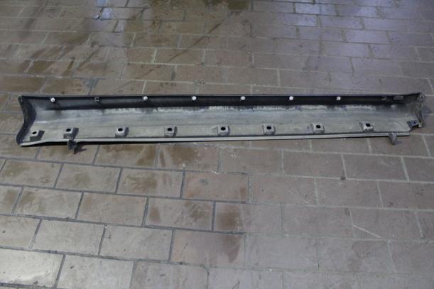 Foto: SCHWELLERBLENDE LINKS ( STUFENHECK ) eines Suzuki SX4 1.6 VVT