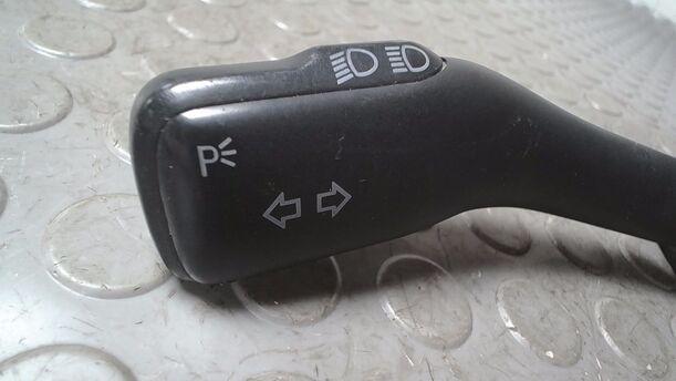 Foto: BLINKSCHALTER/ KOMBISCHALTER eines VW Golf 1.4 GLX