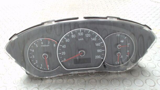 Foto: TACHOEINHEIT / KOMBIINSTRUMENT eines Suzuki SX4 1.6 VVT GLX