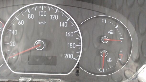 Foto: TACHOEINHEIT / KOMBIINSTRUMENT eines Suzuki SX4 1.6 VVT GLX