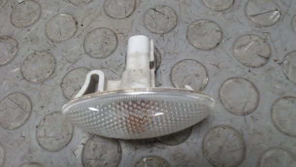 Foto: BLINKER LINKS SEITLICH ( KOTFLÜGEL ) eines Suzuki SX4 1.6 VVT GLX