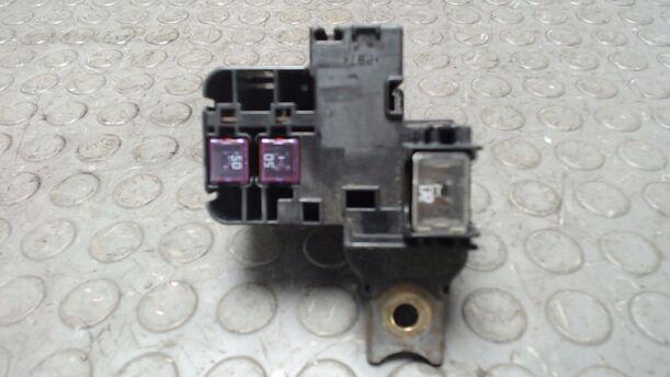 Foto: PLUSPOL / BATTERIESICHERUNGSKASTEN eines Suzuki SX4 1.6 VVT GLX