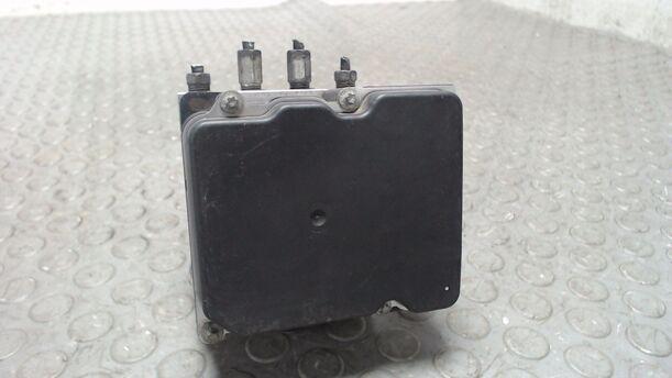 Foto: HAUPTBREMSAGGREGAT ABS eines Suzuki SX4 1.6 VVT GLXi