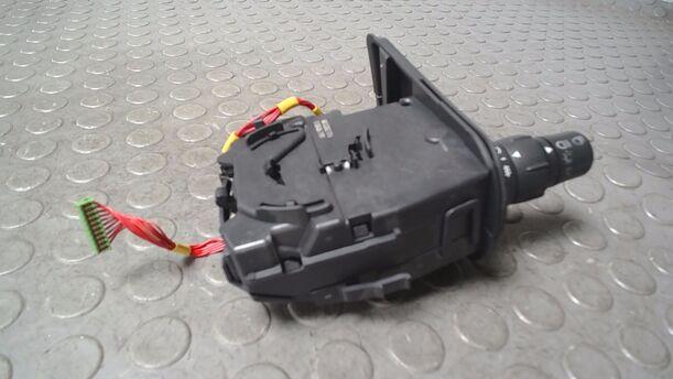 Foto: BLINKSCHALTER/ KOMBISCHALTER eines Renault Clio 1.2 16V GLXi