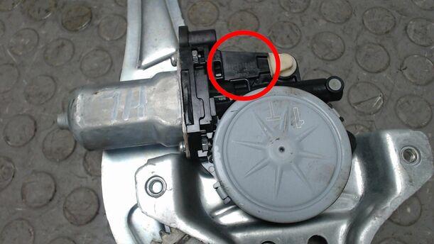 Foto: FENSTERHEBER HINTEN LINKS ELEKTRISCH ( STUFENHECK ) eines Suzuki SX4 1.6 VVT GLX