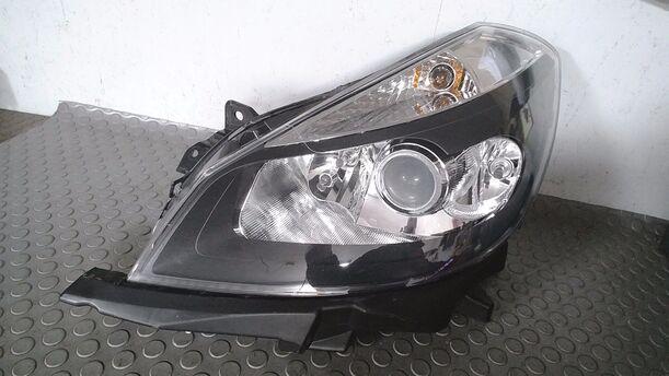 Foto: SCHEINWERFER LINKS ( VALEO ) eines Renault Clio 1.2 16V GLX