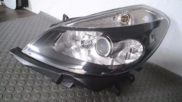 Foto: SCHEINWERFER LINKS ( VALEO ) eines Renault Clio 1.2 16V GLX