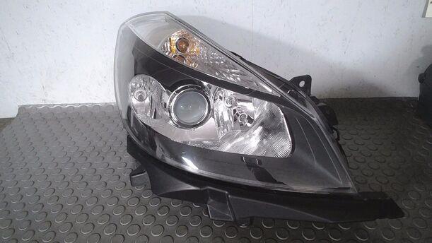 Foto: SCHEINWERFER RECHTS ( VALEO ) eines Renault Clio 1.2 16V GLX