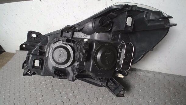 Foto: SCHEINWERFER RECHTS ( VALEO ) eines Renault Clio 1.2 16V GLX