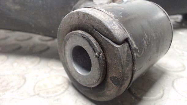 Foto: QUERLENKER VORN LINKS eines Suzuki SX4 1.6 VVT GLX