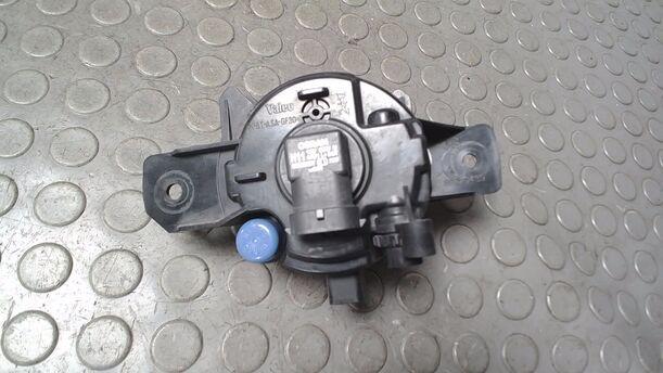 Foto: NEBELSCHEINWERFER LINKS ( VALEO ) eines Renault Clio 1.2 16V GLX