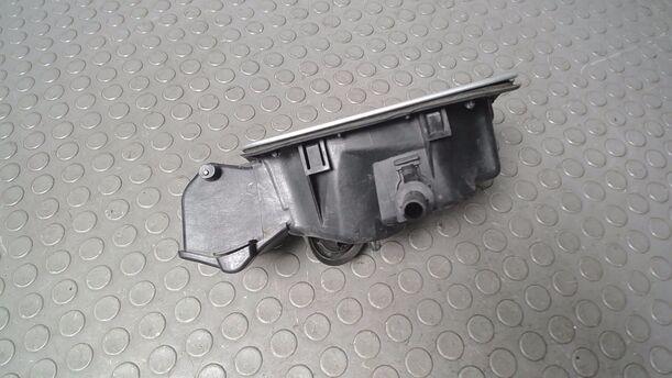 Foto: TANKKLAPPE/ TANKDECKEL eines Renault Clio 1.2 16V GLX