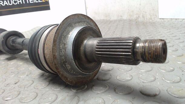 Foto: ANTRIEBSWELLE LINKS ( SCHALTGETRIEBE ) eines Suzuki SX4 1.6 VVT GLX