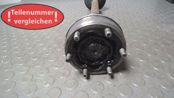 Foto: ANTRIEBSWELLE LINKS eines VW Golf 1.4