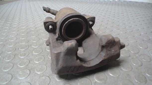 Foto: BREMSSATTEL VORN LINKS ( ATE/ FS III ) eines VW Golf 1.4 Business