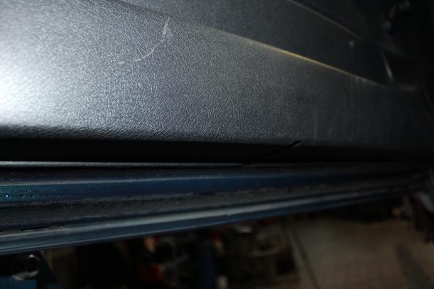 Foto: TÜR VORN LINKS ( 2/3 TÜRER ) eines Opel Corsa 12V CC