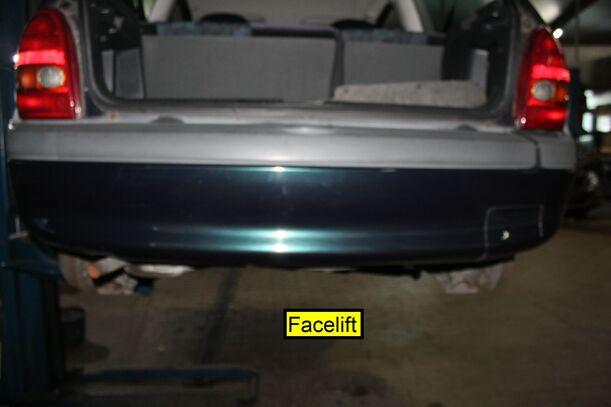 Foto: STOSSFÄNGER/ STOßSTANGE HINTEN ( FACELIFT ) eines Opel Corsa 12V