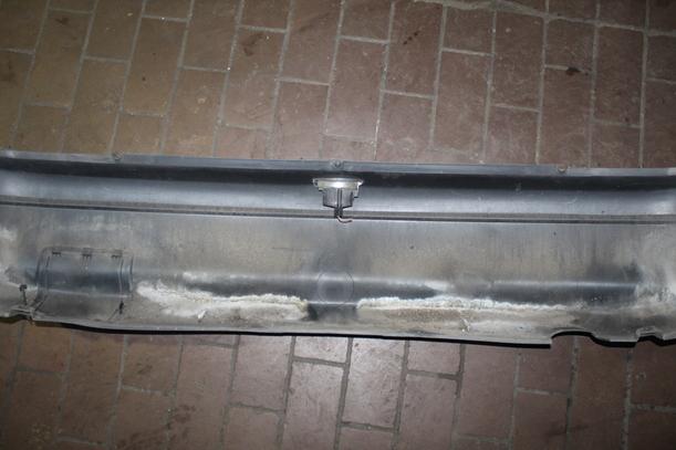 Foto: STOSSFÄNGER/ STOßSTANGE HINTEN ( FACELIFT ) eines Opel Corsa 12V