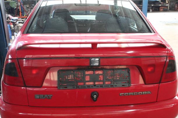 Foto: HECKDECKEL / HECKKLAPPE eines Seat Cordoba 1.4 Business