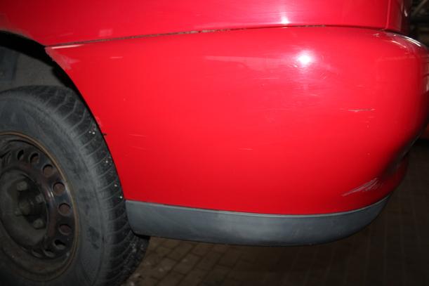 Foto: STOSSFÄNGER / STOßSTANGE HINTEN eines Seat Cordoba 1.4 Business