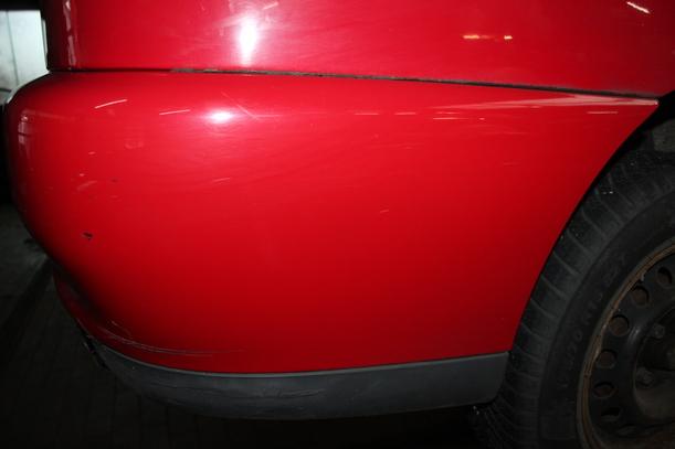 Foto: STOSSFÄNGER / STOßSTANGE HINTEN eines Seat Cordoba 1.4 Business