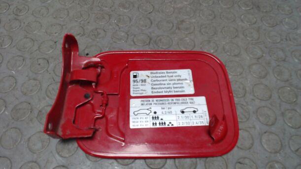 Foto: TANKKLAPPE / TANKDECKEL eines Seat Cordoba 1.4 Business