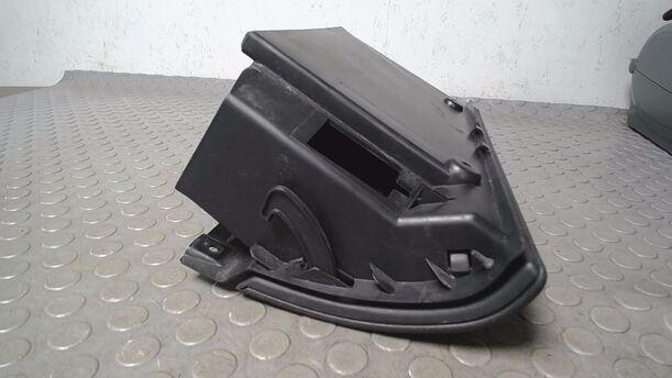 Foto: HANDSCHUHFACH eines Opel Corsa 12V Business