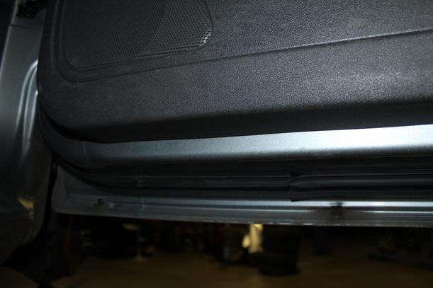 Foto: TÜR VORN RECHTS ( 4/5 TÜRER / VOR FACELIFT ) eines Ford Focus 1.6 Ti-VCT Business
