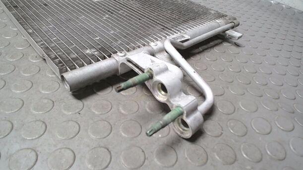 Foto: KONDENSATOR KLIMAANLAGE eines Ford Focus 1.6 Ti-VCT Business