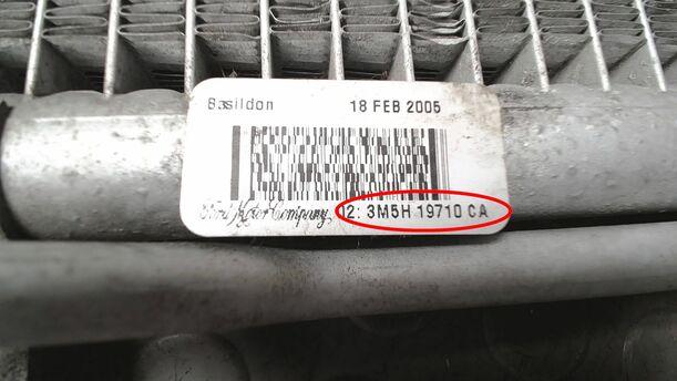 Foto: KONDENSATOR KLIMAANLAGE eines Ford Focus 1.6 Ti-VCT Business