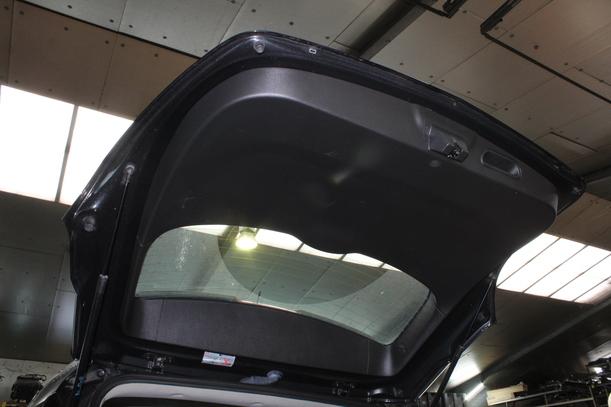 Foto: HECKKLAPPE / HECKDECKEL eines Opel Mokka 1.4 Turbo ecoFLEX Start/Stop Business