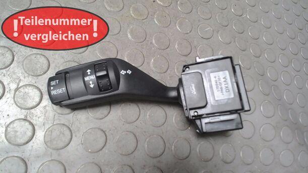 Foto: BLINKSCHALTER/ KOMBISCHALTER eines Ford Focus 1.6 Ti-VCT Business