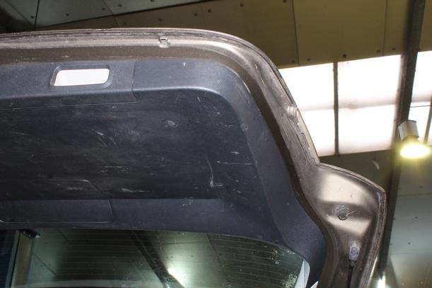 Foto: HECKKLAPPE /  HECKDECKEL eines Mercedes-Benz B 180 CDI Business