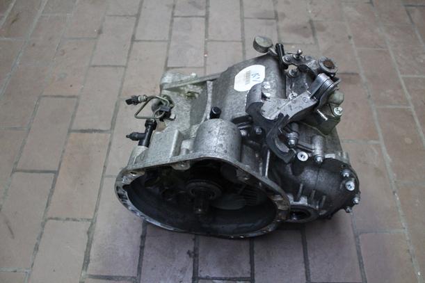 Foto: SCHALTGETRIEBE 6-GANG 711640 eines Mercedes-Benz B 180 CDI Business