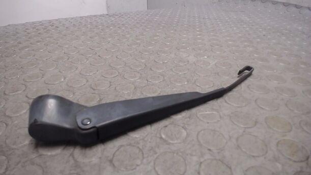 Foto: SCHEIBENWISCHERARM HINTEN eines Ford Fiesta 1.3 Business