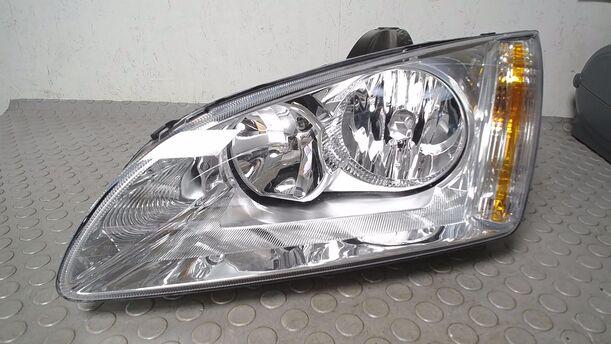 Foto: SCHEINWERFER LINKS ( VOR FACELIFT ) eines Ford Focus 1.6 Ti-VCT Business