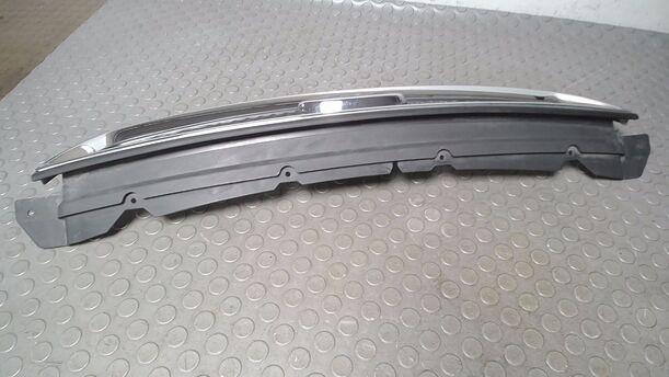 Foto: KÜHLERGRILL ( VOR FACELIFT / CHROM ) eines Ford Focus 1.6 Ti-VCT Business