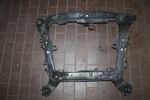 Foto: VORDERACHSTRÄGER / ACHSE VORN eines Volvo 850 2.5-20V Business