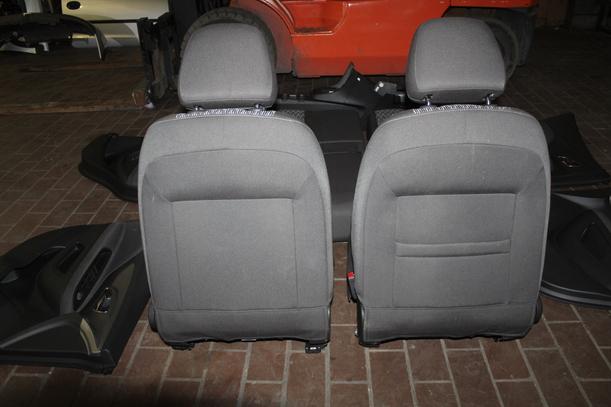 Foto: INNENAUSSTATTUNG eines Opel Mokka 1.4 Turbo ecoFLEX Start/Stop Business