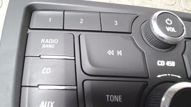Foto: RADIOBEDIENTEIL CD450 eines Opel Mokka 1.4 Turbo ecoFLEX Start/Stop SX