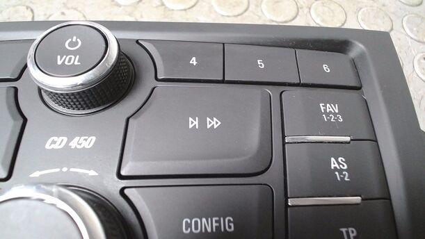 Foto: RADIOBEDIENTEIL CD450 eines Opel Mokka 1.4 Turbo ecoFLEX Start/Stop SX