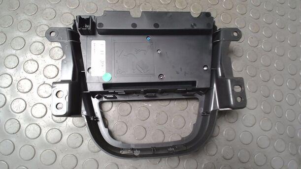 Foto: RADIOBEDIENTEIL CD450 eines Opel Mokka 1.4 Turbo ecoFLEX Start/Stop SX