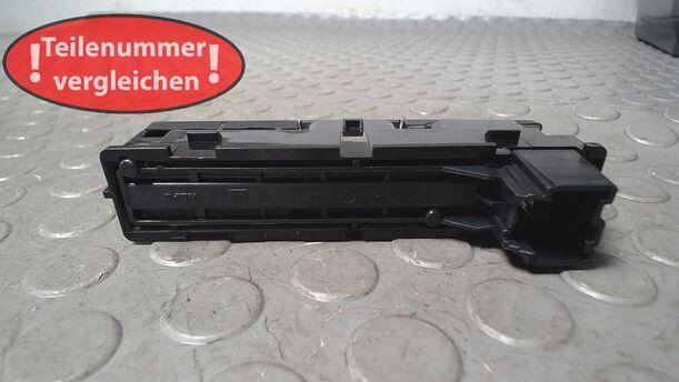 Foto: SCHALTER WARNBLINKANLAGE/ WARNBLINKSCHALTER eines Opel Mokka 1.4 Turbo ecoFLEX Start/Stop SX