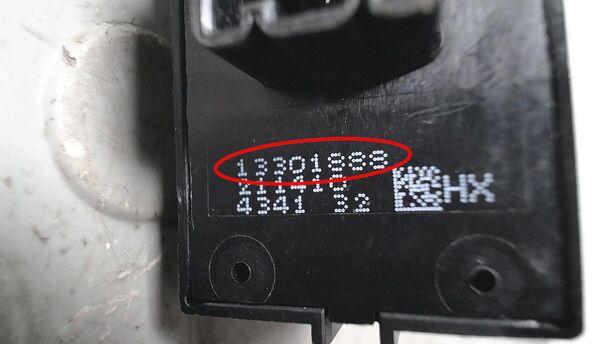 Foto: FENSTERHEBERSCHALTER HINTEN eines Opel Mokka 1.4 Turbo ecoFLEX Start/Stop SX